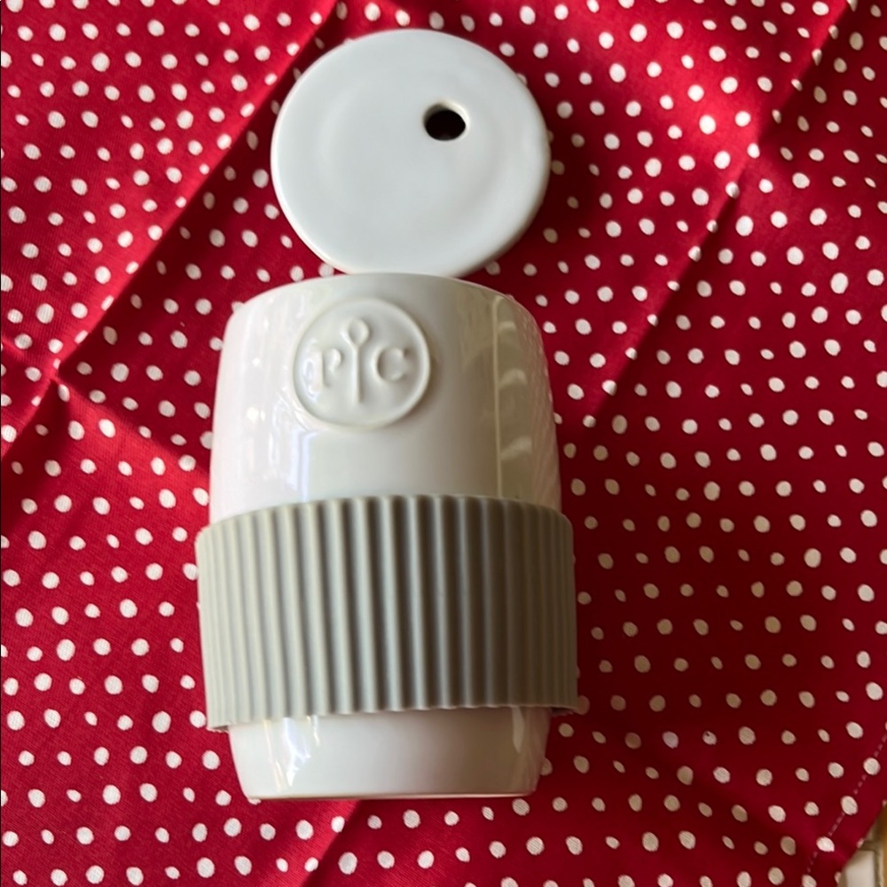 White and Gray Ceramic Container - Picture 3 of 3